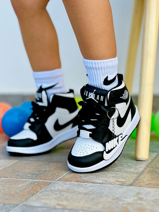 Jordan Retro 1 Kids' Sneakers | Vegan Leather and Premium Design