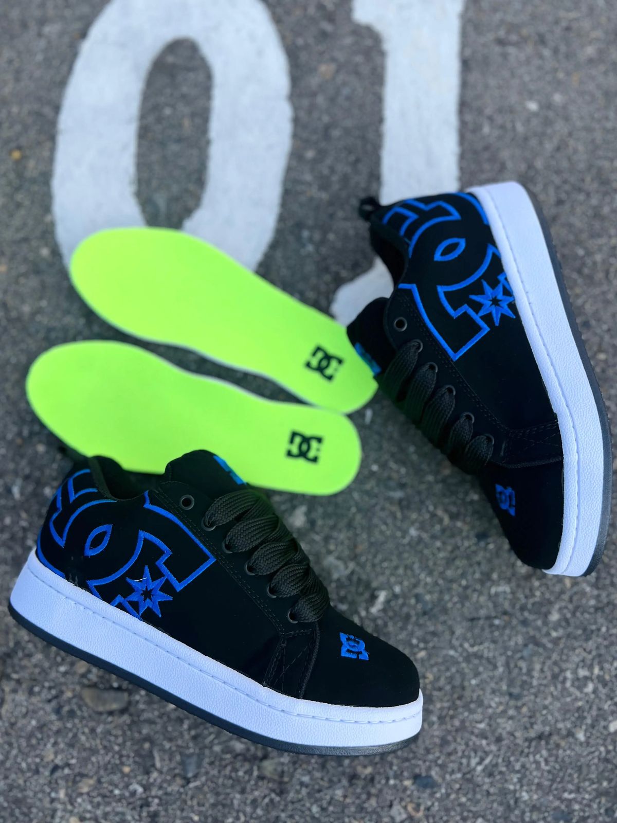 DC Court Graffik Sneakers - Neon Streetwear Edition