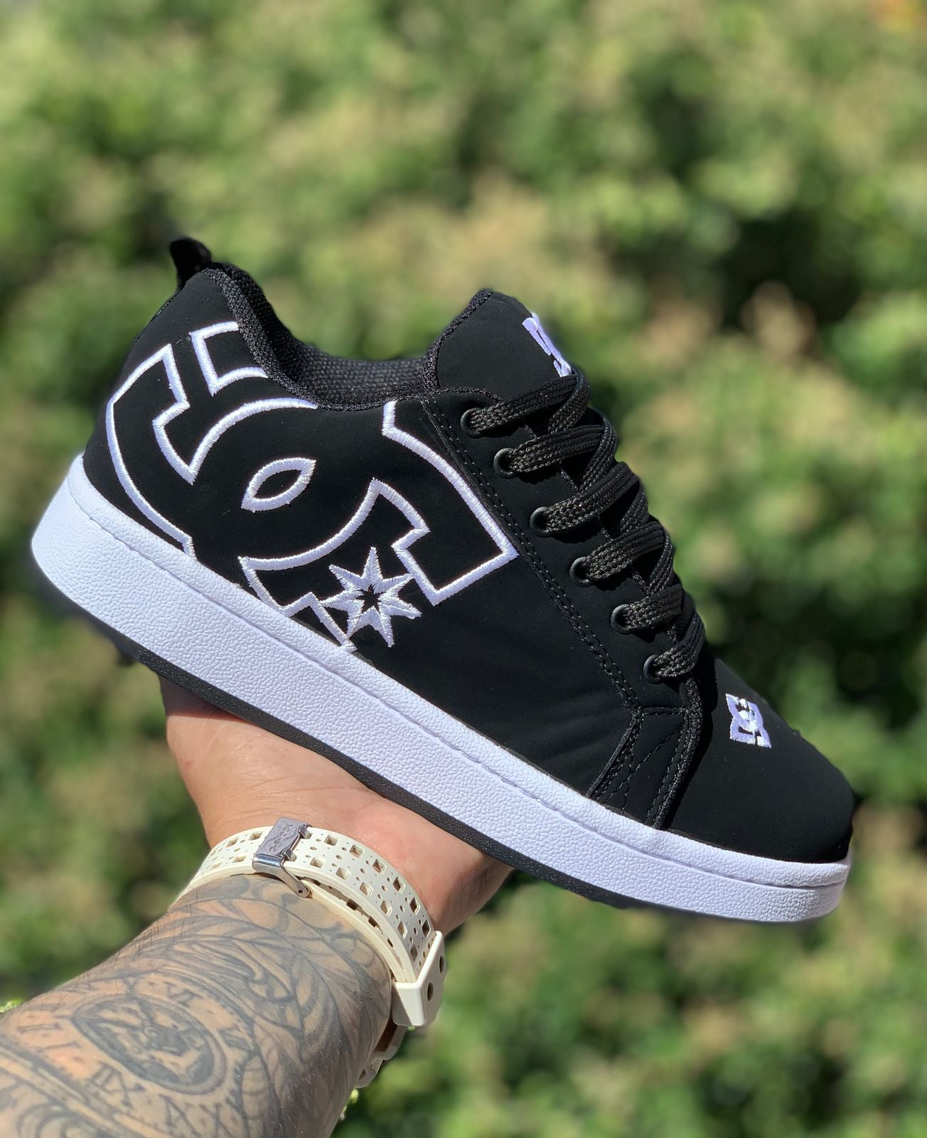 DC Court Graffik Sneakers - Neon Streetwear Edition